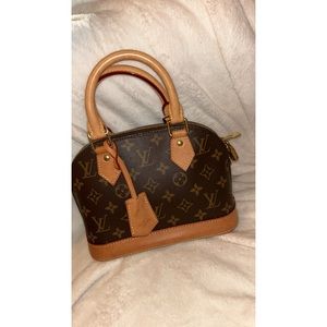 Louis Vuitton Alma bb